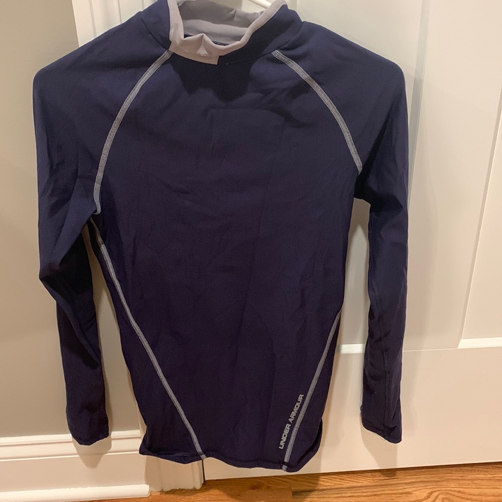 Tight long sleeve